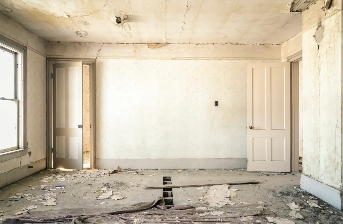 Waste disposal crew managing a cleanout project in Bedford Heights